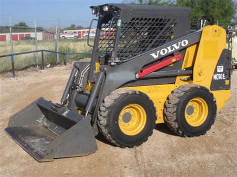 Volvo MC90B Skid Steer Loader Specs & Dimensions